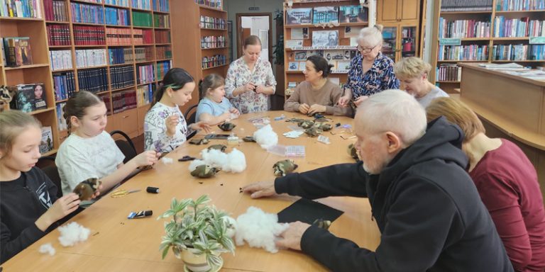 Брелок для героя